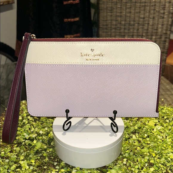 kate spade Handbags - Kate Spade Bicolor Lavender & White Wristlet 8”x 4.5” New